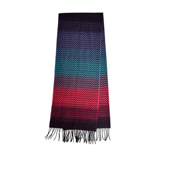 NWT Softer Than Cashmere D&Y Ombre Chevron Scarf Rectangle Fringe ZDB080409 - Picture 1 of 4